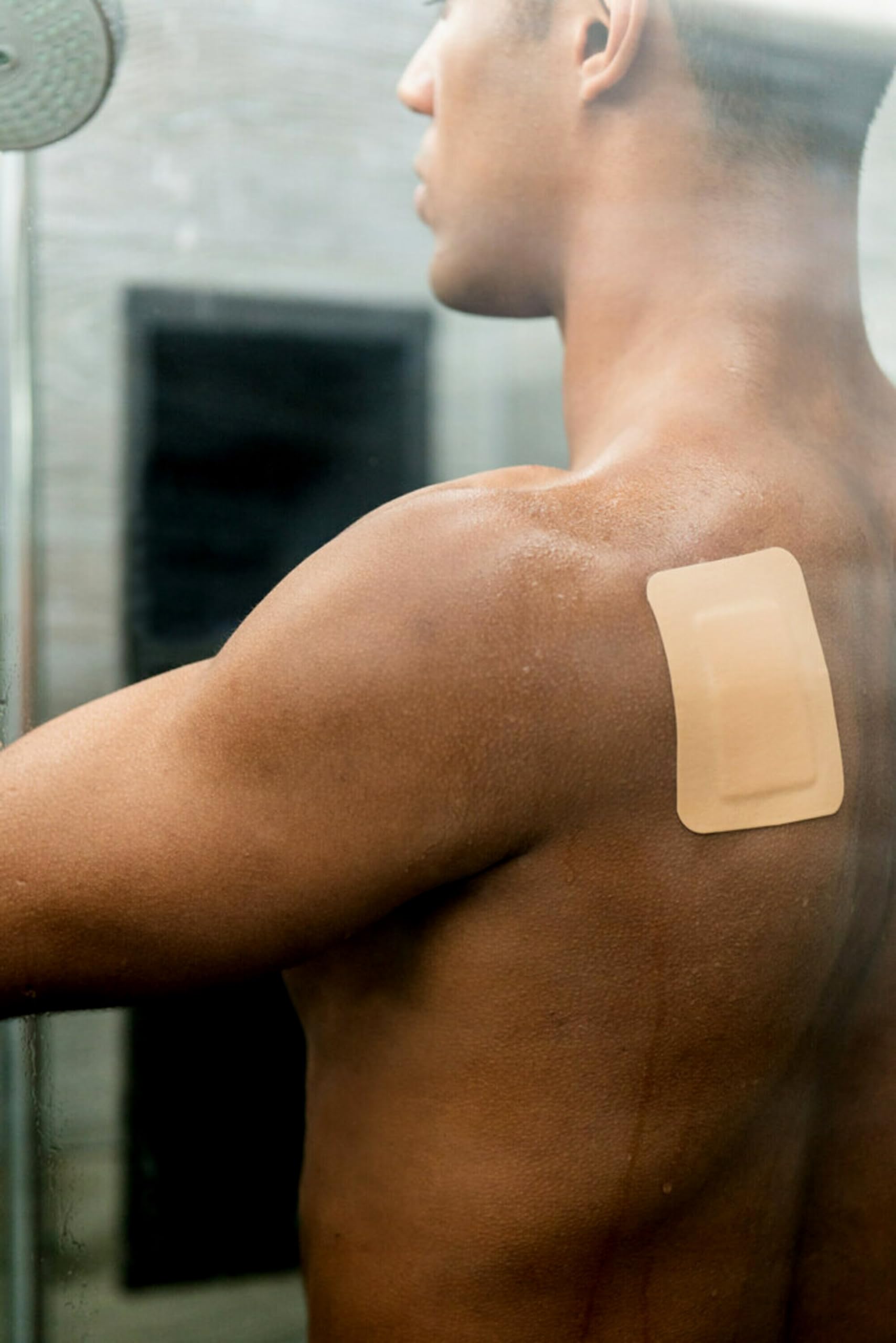 Nexcare Absolute Waterproof Adhesive Gauze Pad, One Size, 4 Count - Image 6