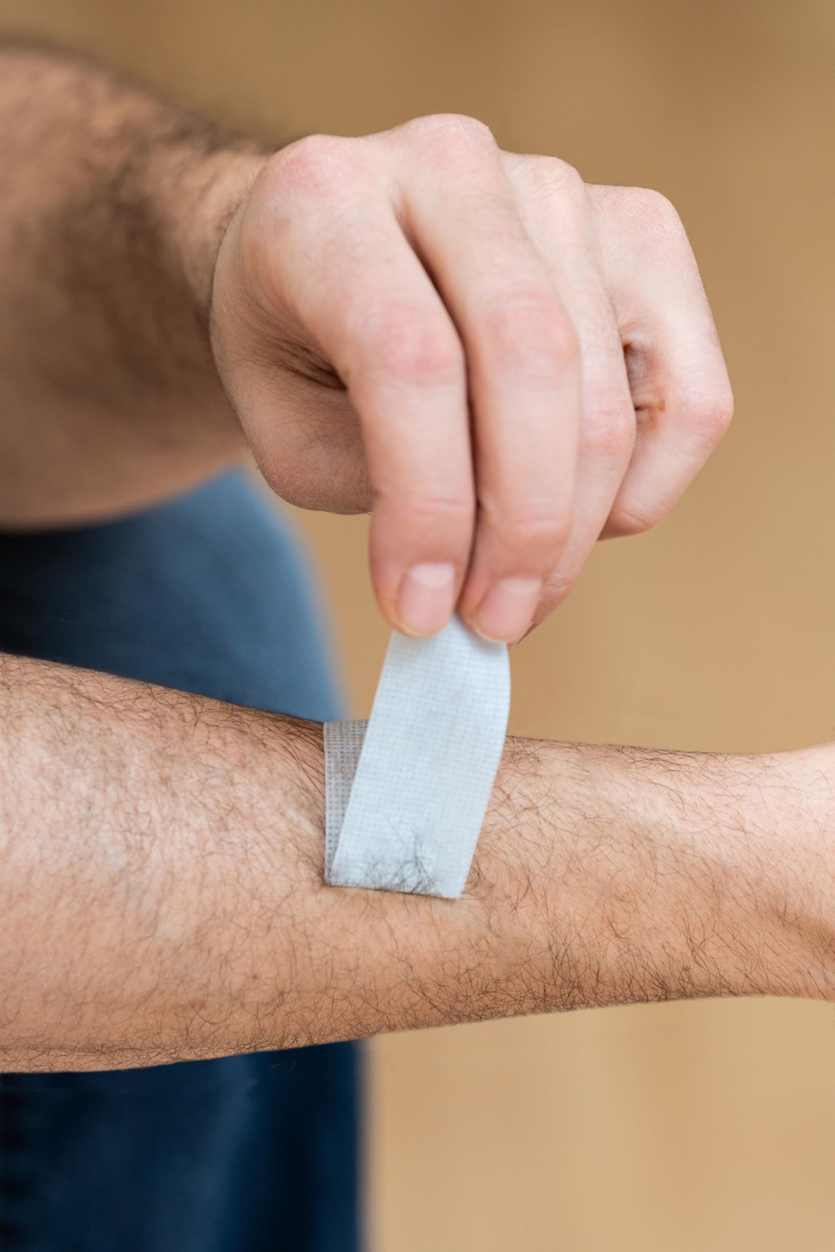 Nexcare™ Strong Hold Pain-Free Removal Tape SST1CA3PK-SIOC 1 in x 4 yd (25.4 mm x 3.65 m) - Image 9